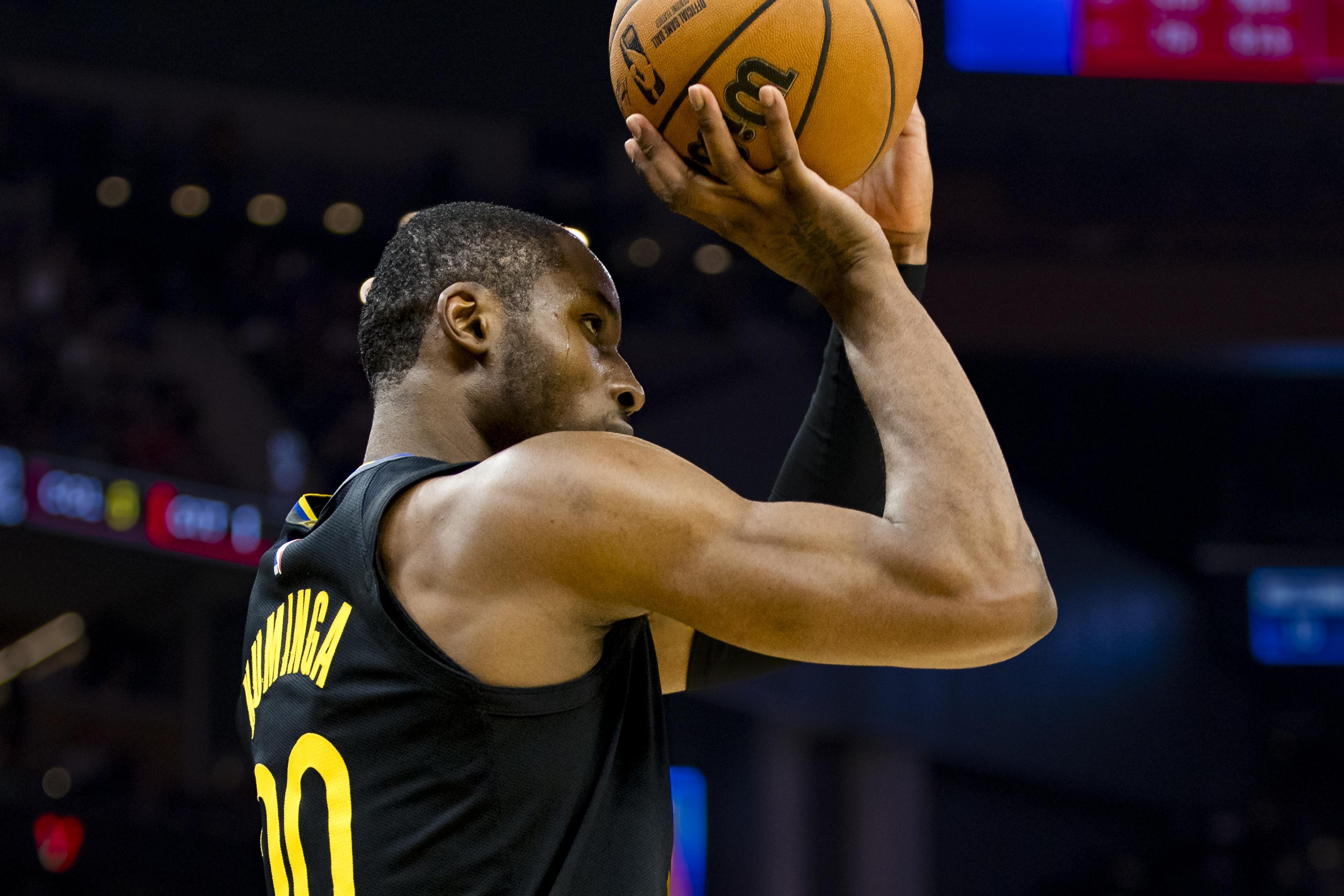 美记：爵士、篮网、黄蜂等队都没有追求库明加的迹象